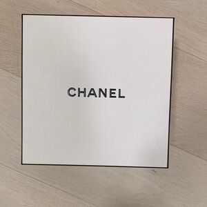 CHANEL Classic White Gift Box